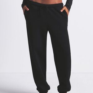 Skims Classic Joggers Sweatpants Womens Size Small NWT